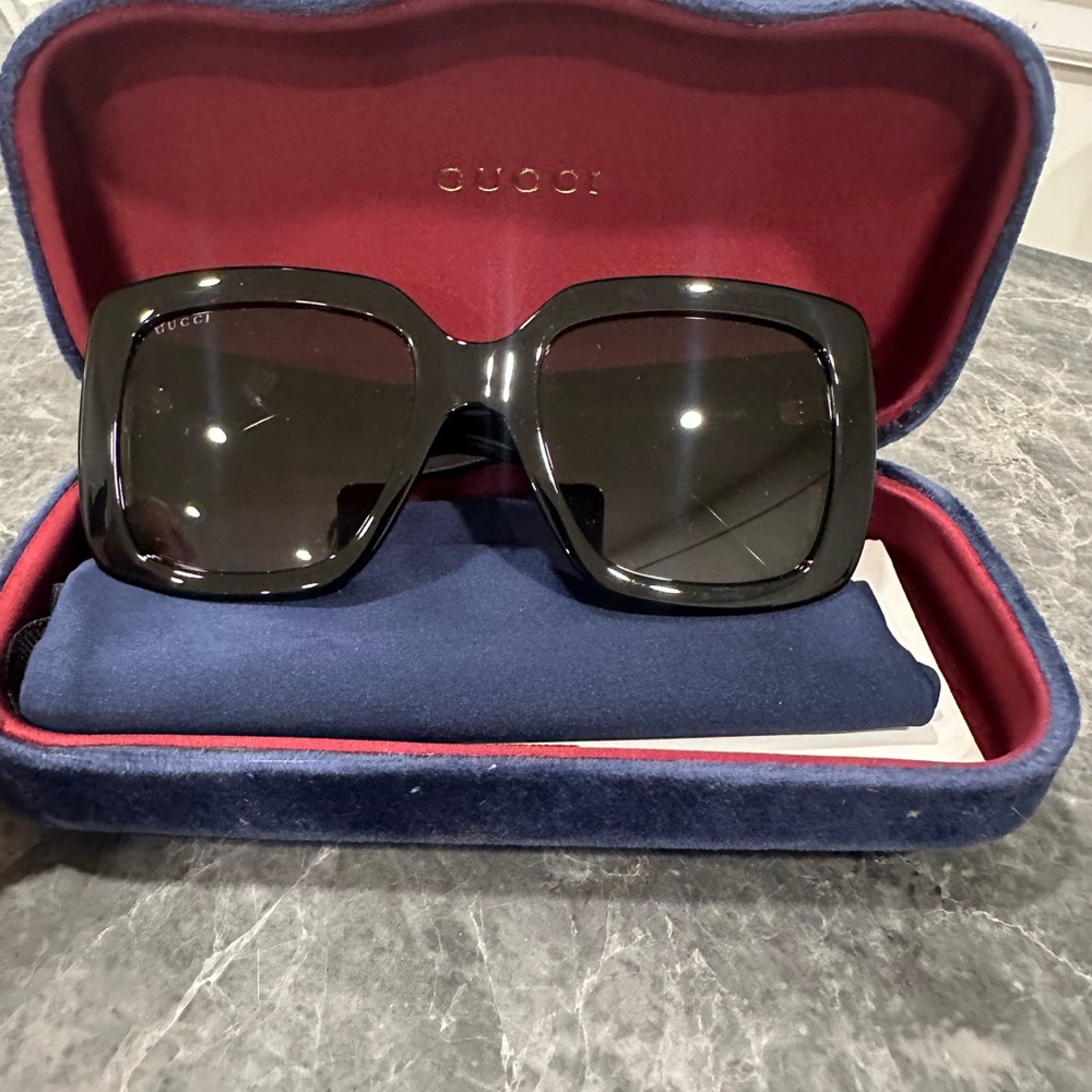 Women’s Gucci Sunglasses